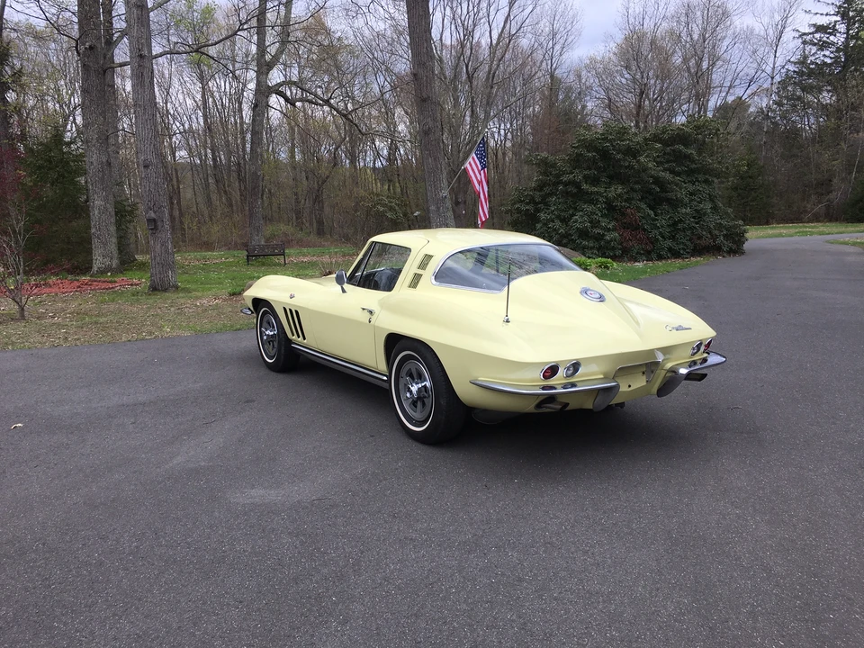 1965 Chevrolet Corvette C2 - Image 15 of 31