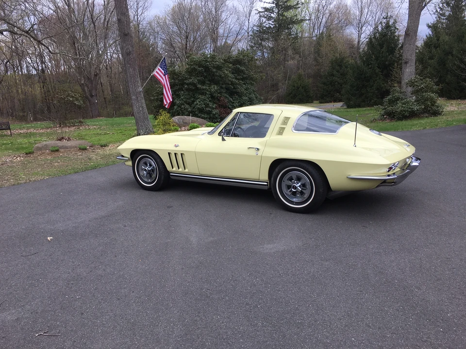 1965 Chevrolet Corvette C2 - Image 18 of 31