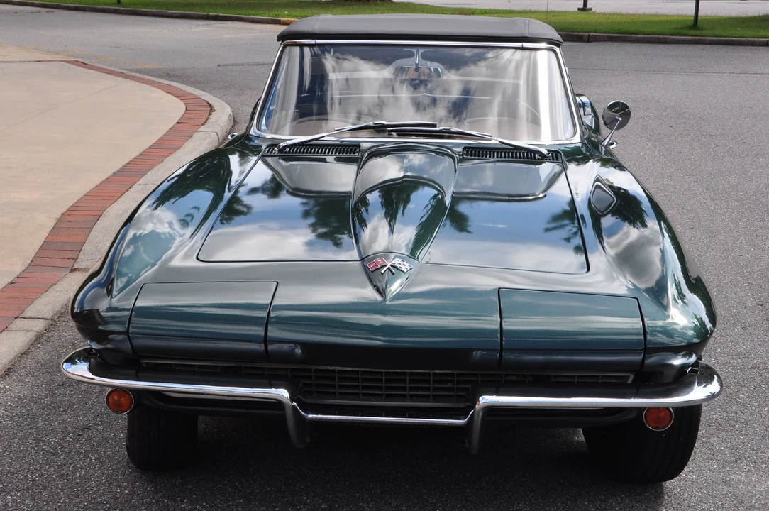 1965 Chevrolet Corvette C2 - Image 19 of 31