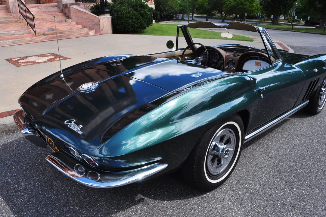 1965 Chevrolet Corvette C2 - Image 17 of 31