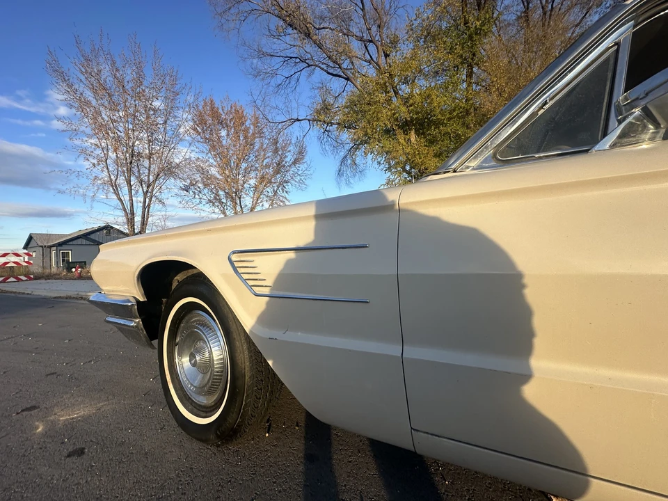 1965 Ford Thunderbird 4th Gen - Image 21 of 31