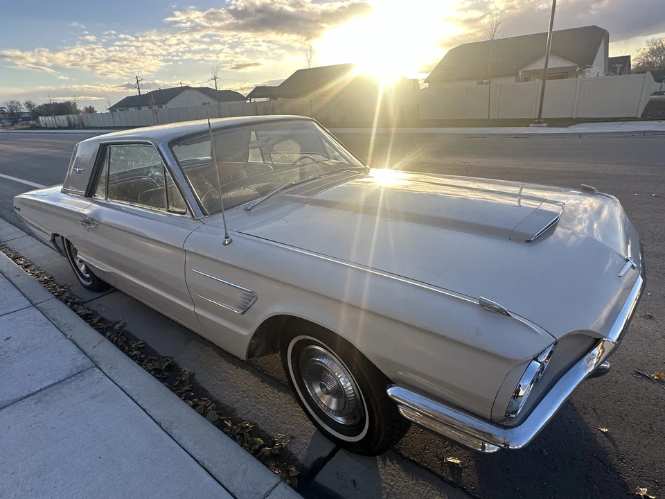 1965 Ford Thunderbird 4th Gen - Image 9 of 31
