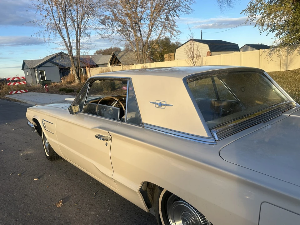 1965 Ford Thunderbird 4th Gen - Image 22 of 31