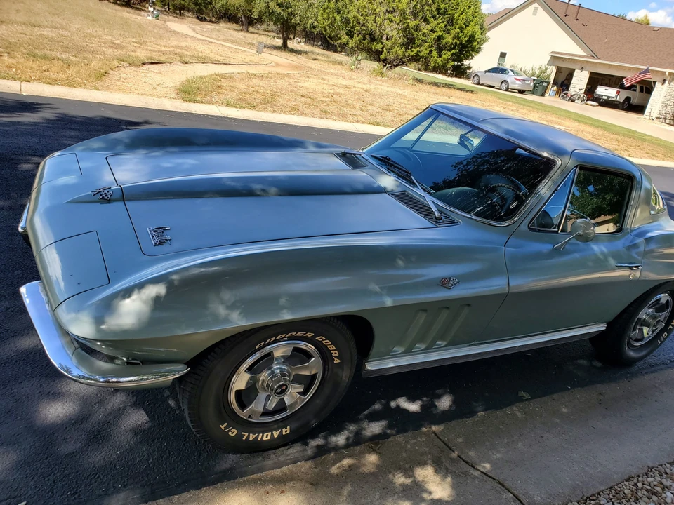 1966 Chevrolet Corvette C2 - Image 2 of 31