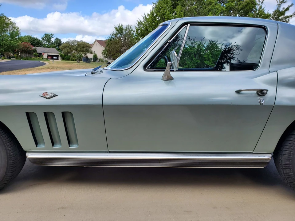 1966 Chevrolet Corvette C2 - Image 25 of 31