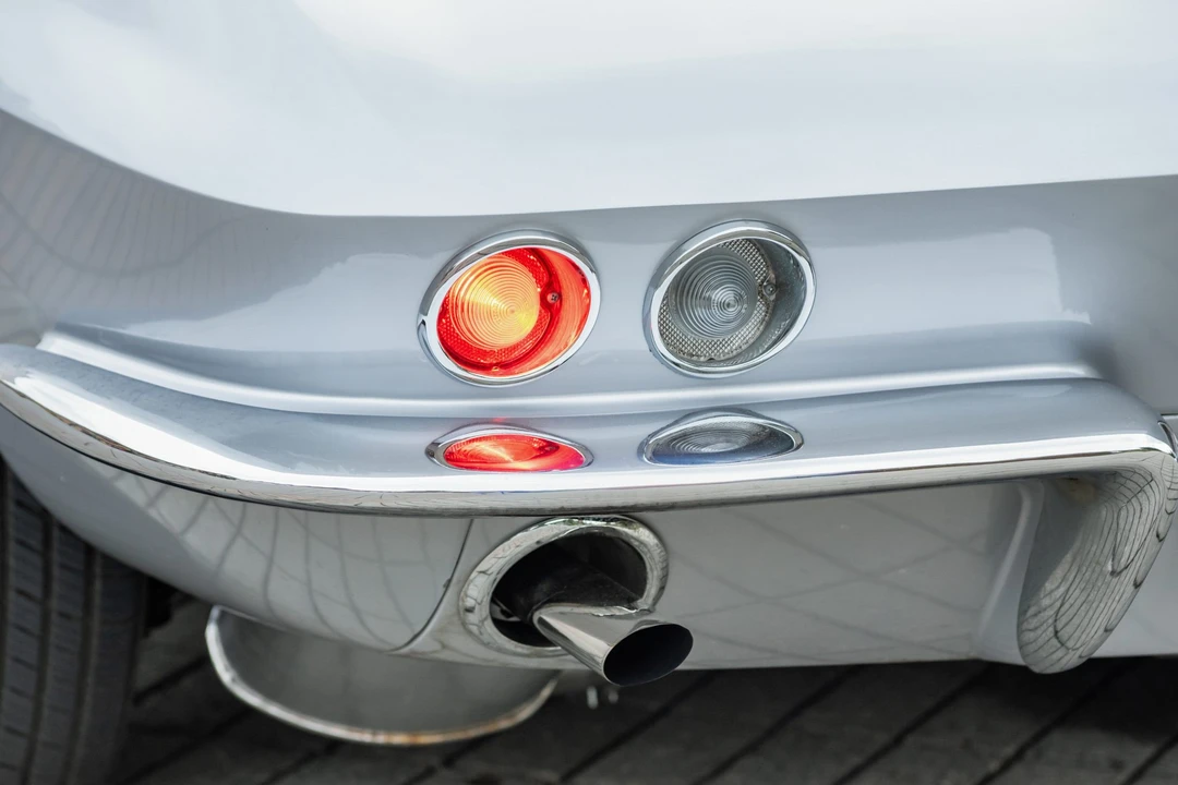 1966 Chevrolet Corvette C2 - Image 23 of 31