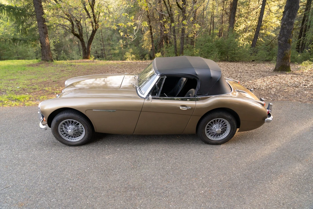 1967 Austin-Healey 3000 Mark III - Image 17 of 31