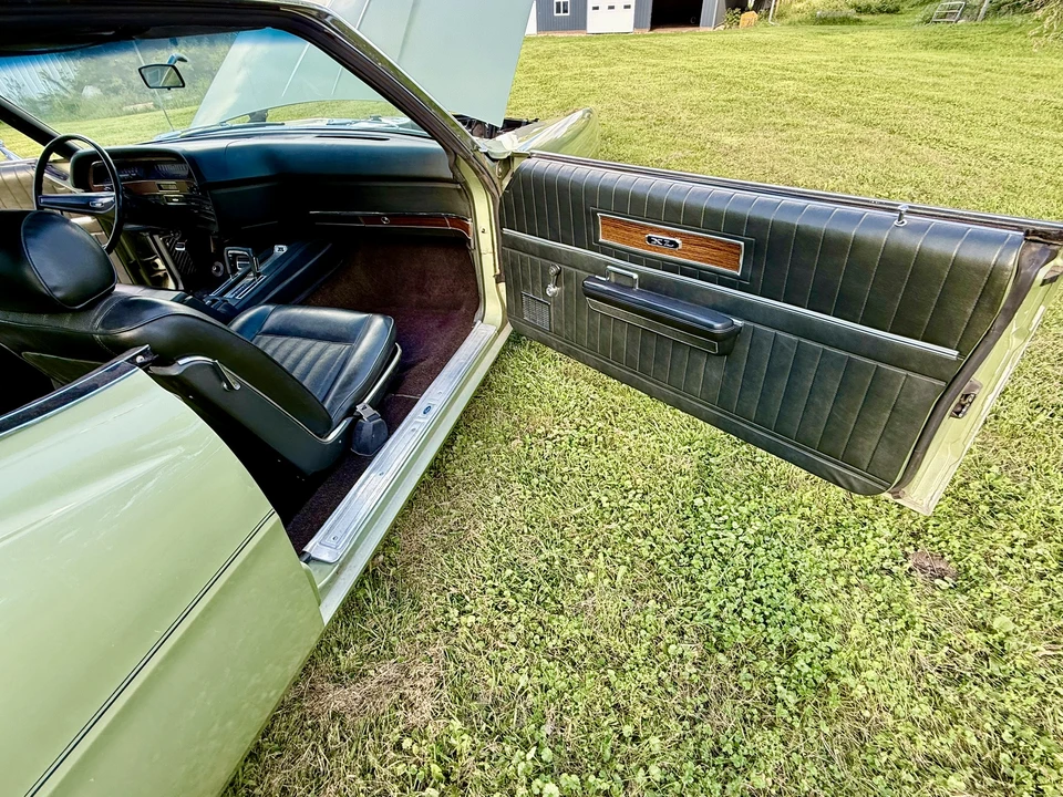 1969 Ford Galaxie 4th Gen - Image 26 of 31