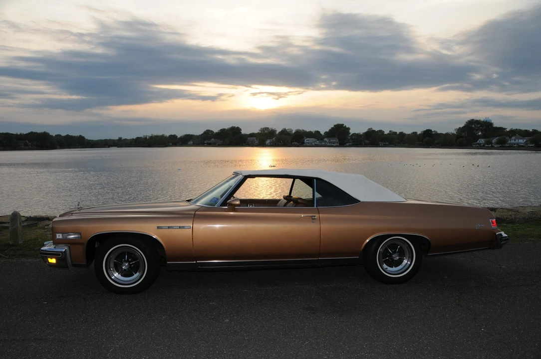1975 Buick LeSabre - Image 12 of 31