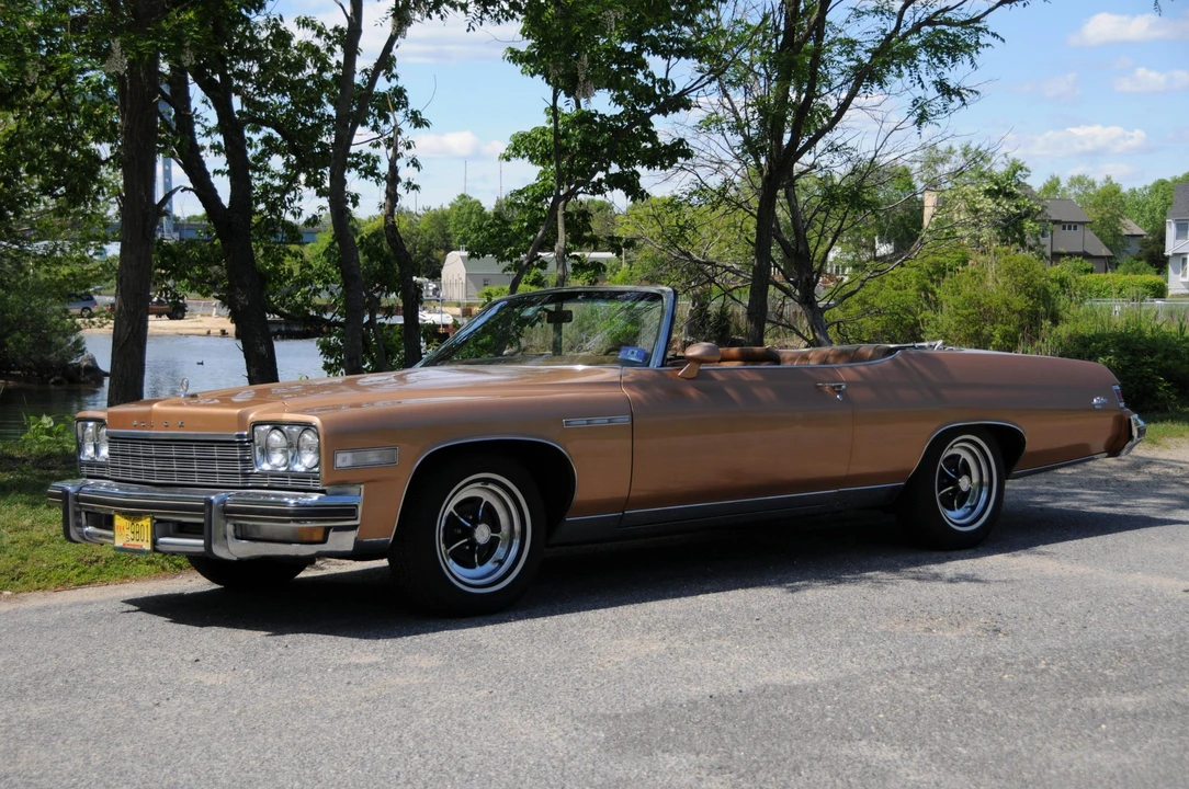 1975 Buick LeSabre - Image 3 of 31