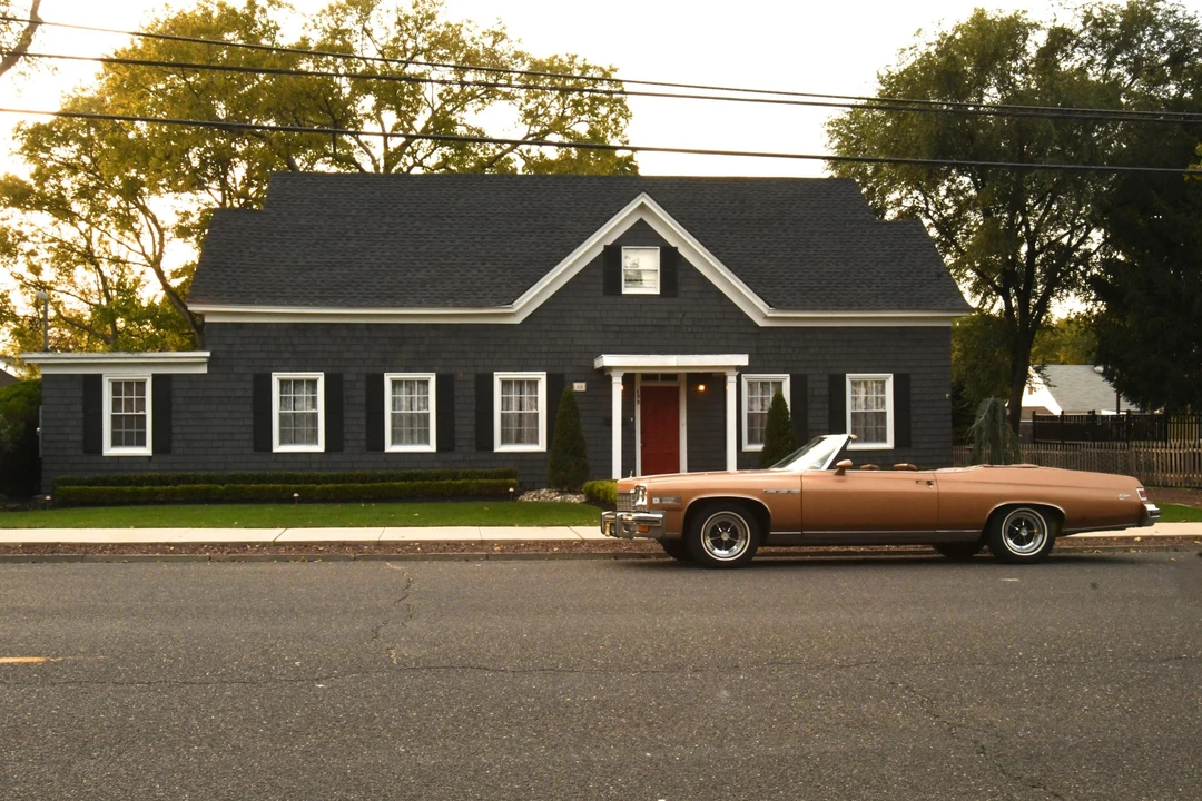 1975 Buick LeSabre - Image 6 of 31