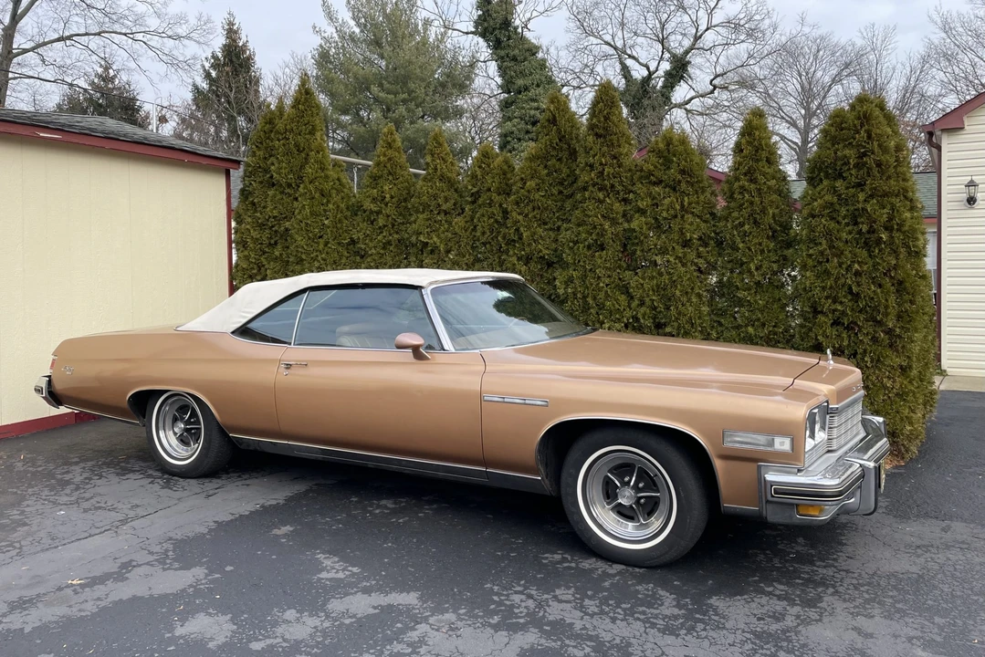 1975 Buick LeSabre - Image 21 of 31