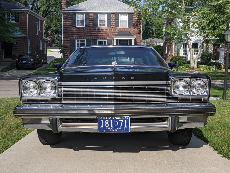 1975 Buick LeSabre - Image 11 of 31