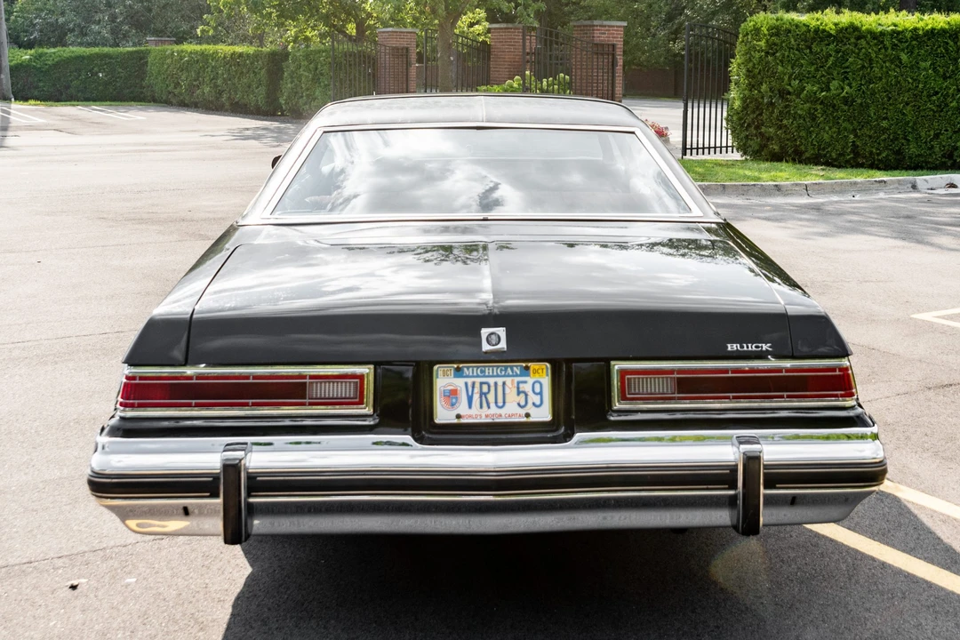 1975 Buick LeSabre - Image 6 of 31