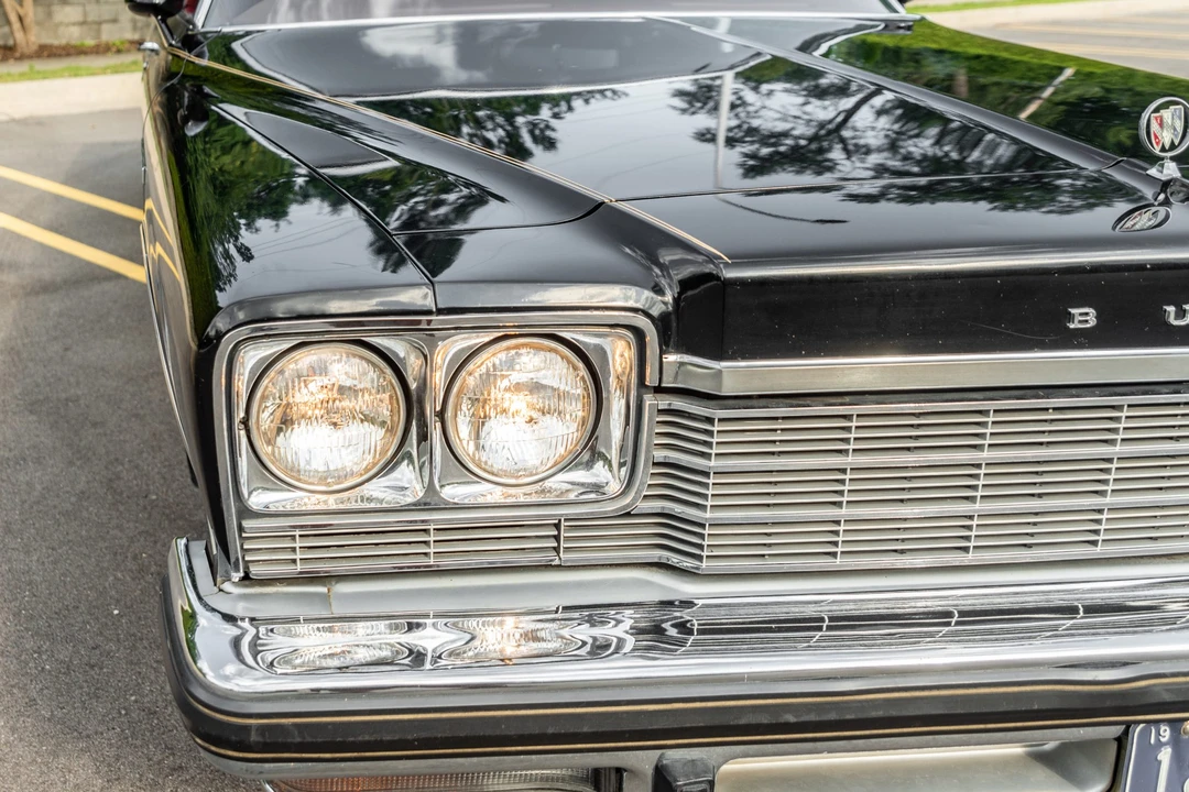 1975 Buick LeSabre - Image 16 of 31