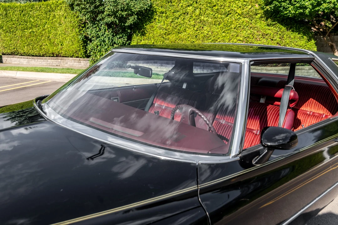 1975 Buick LeSabre - Image 27 of 31