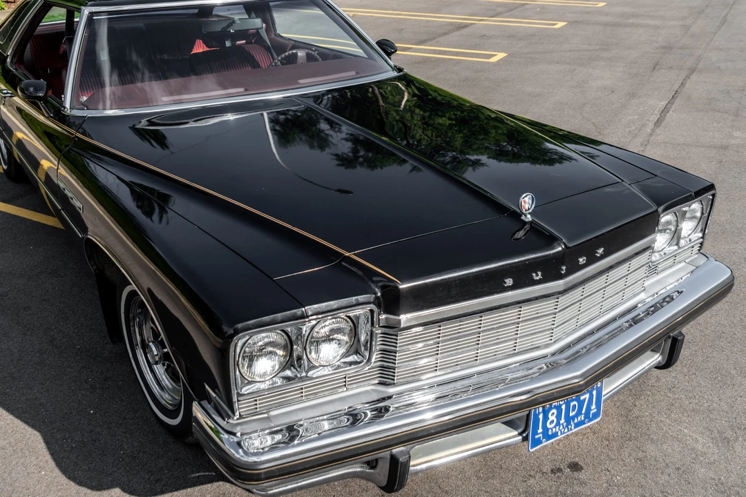 1975 Buick LeSabre - Image 14 of 31