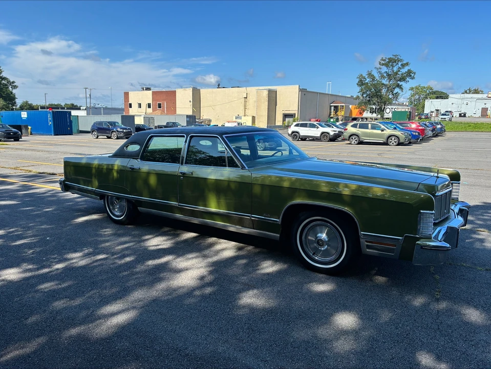 1975 Lincoln Continental 5th Gen - Image 8 of 31