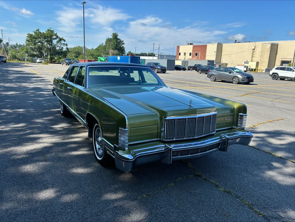 1975 Lincoln Continental 5th Gen - Image 7 of 31