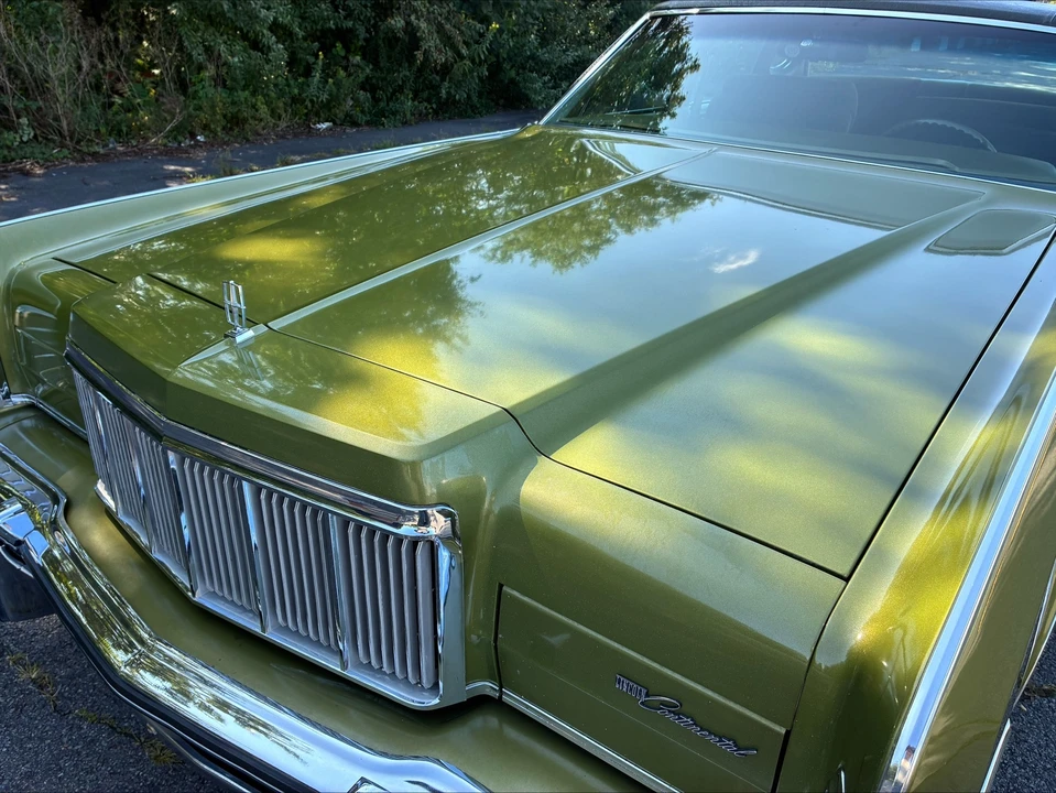 1975 Lincoln Continental 5th Gen - Image 14 of 31