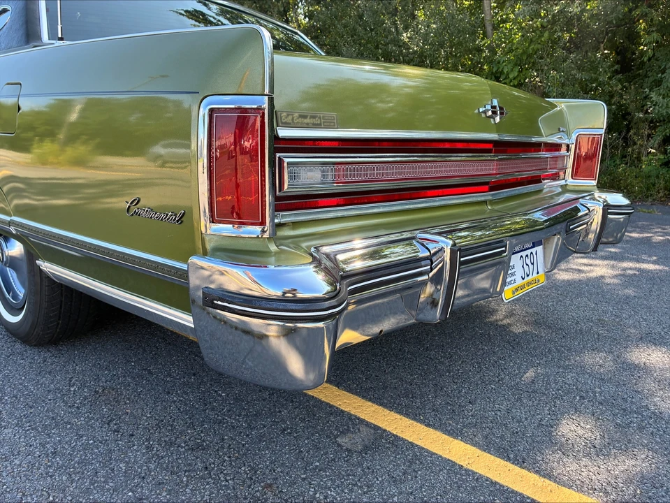 1975 Lincoln Continental 5th Gen - Image 19 of 31