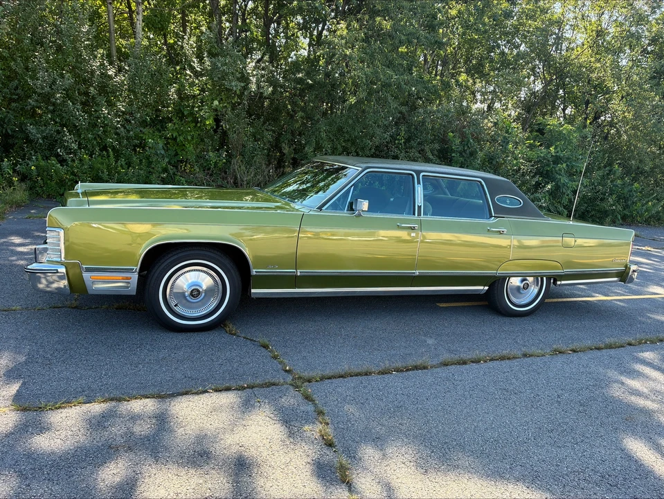 1975 Lincoln Continental 5th Gen - Image 13 of 31