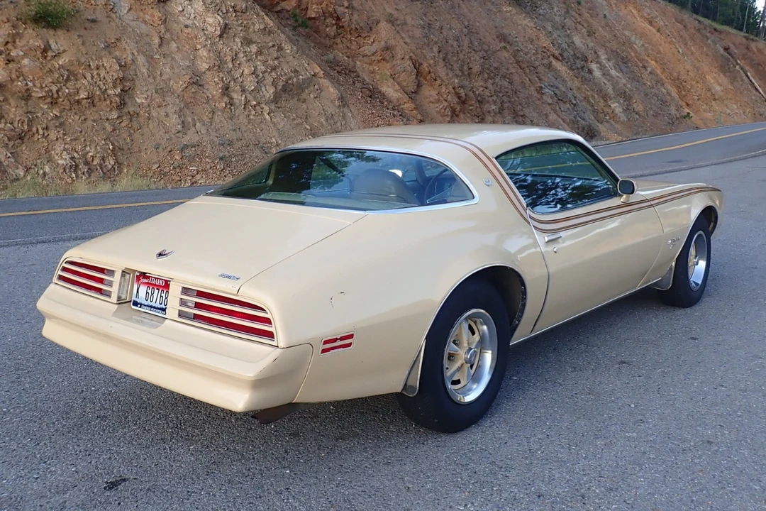 1977 Pontiac Firebird 2nd Gen - Image 15 of 31