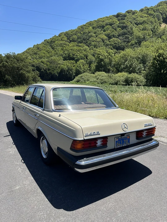 1980 Mercedes-Benz W123 Sedan - Image 7 of 31
