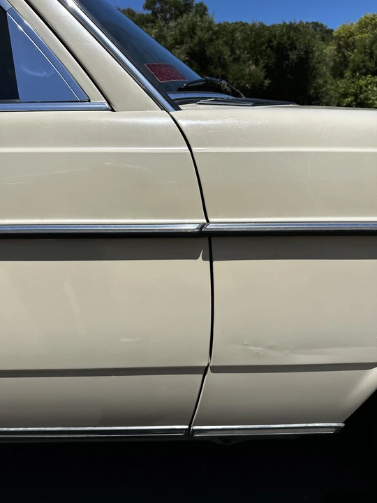 1980 Mercedes-Benz W123 Sedan - Image 29 of 31