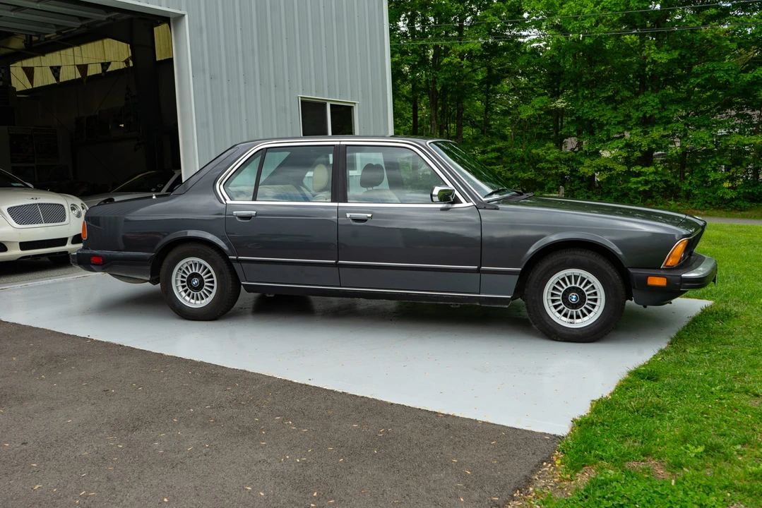 1982 BMW E23 7 Series - Image 13 of 31