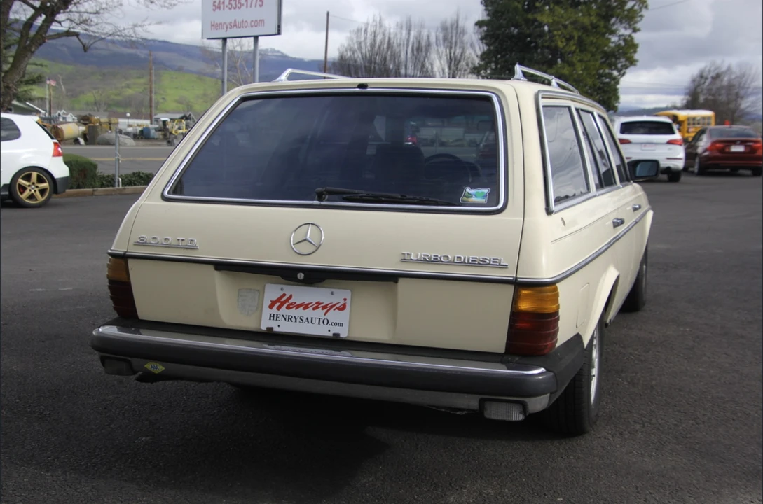 1982 Mercedes-Benz W123 Wagon (S123) - Image 8 of 31