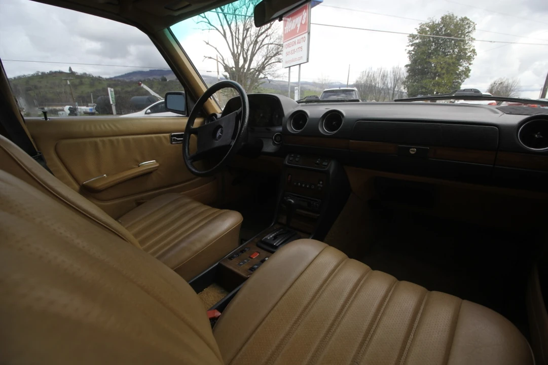 1982 Mercedes-Benz W123 Wagon (S123) - Image 23 of 31