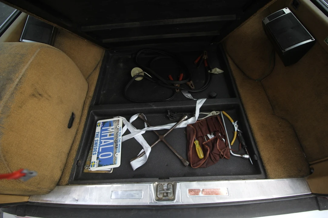 1982 Mercedes-Benz W123 Wagon (S123) - Image 30 of 31