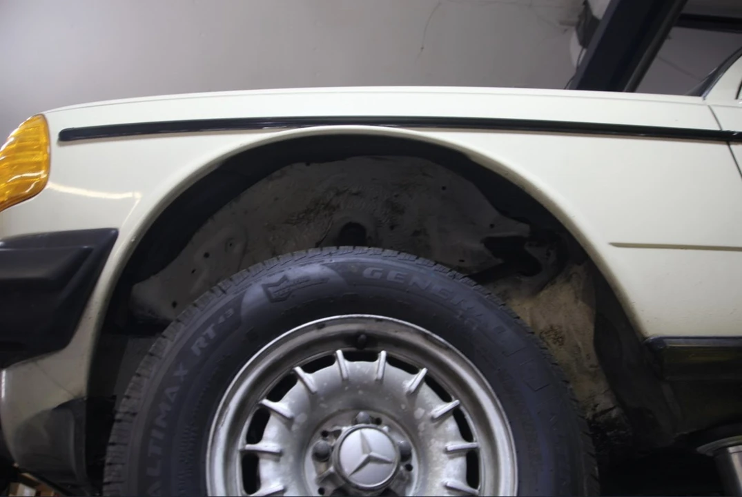 1982 Mercedes-Benz W123 Wagon (S123) - Image 11 of 31