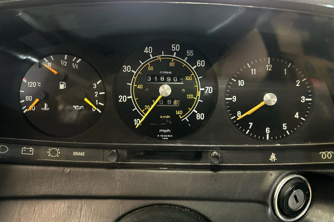 1982 Mercedes-Benz W123 Wagon (S123) - Image 25 of 31
