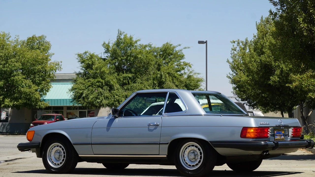 1982 Mercedes-Benz R107 SL-Class - Image 18 of 31