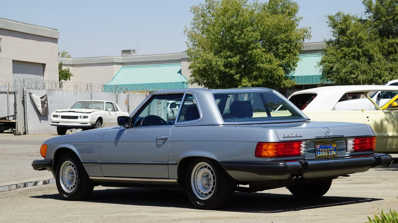 1982 Mercedes-Benz R107 SL-Class - Image 17 of 31