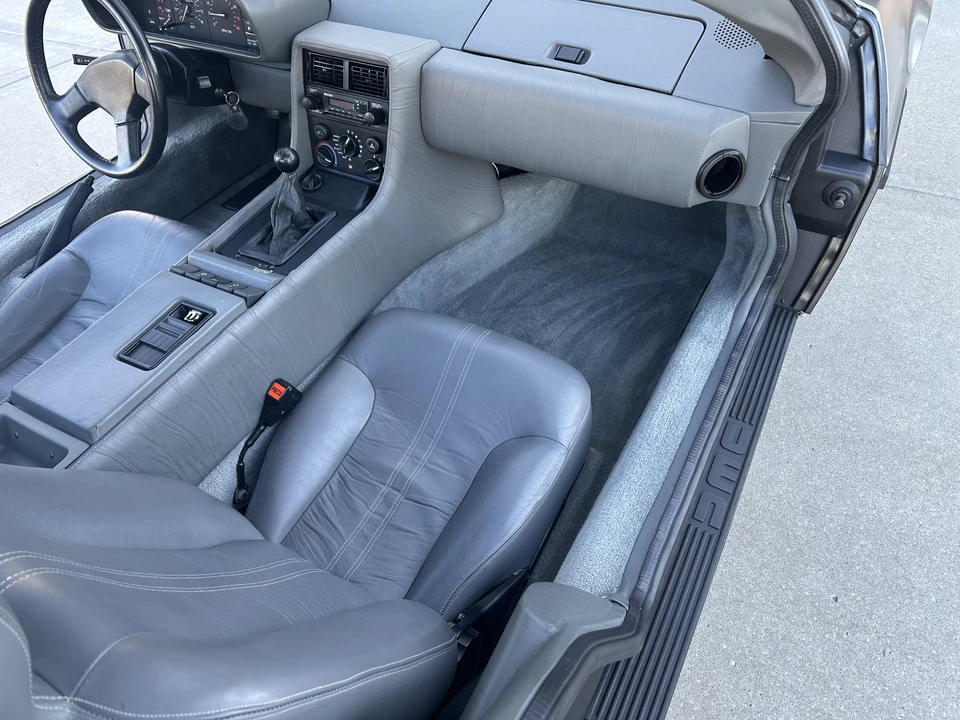 1983 DeLorean DMC-12 - Image 28 of 31