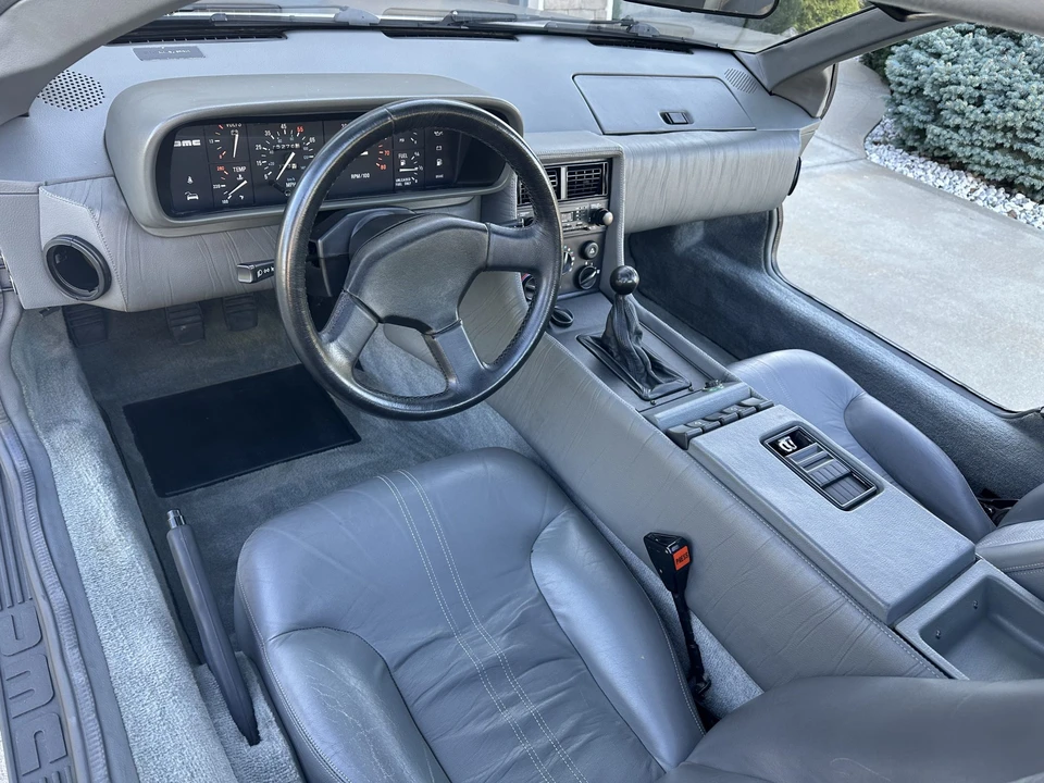1983 DeLorean DMC-12 - Image 26 of 31
