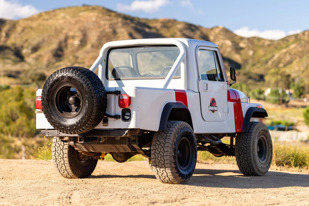 1983 Jeep CJ8 Scrambler - Image 6 of 31