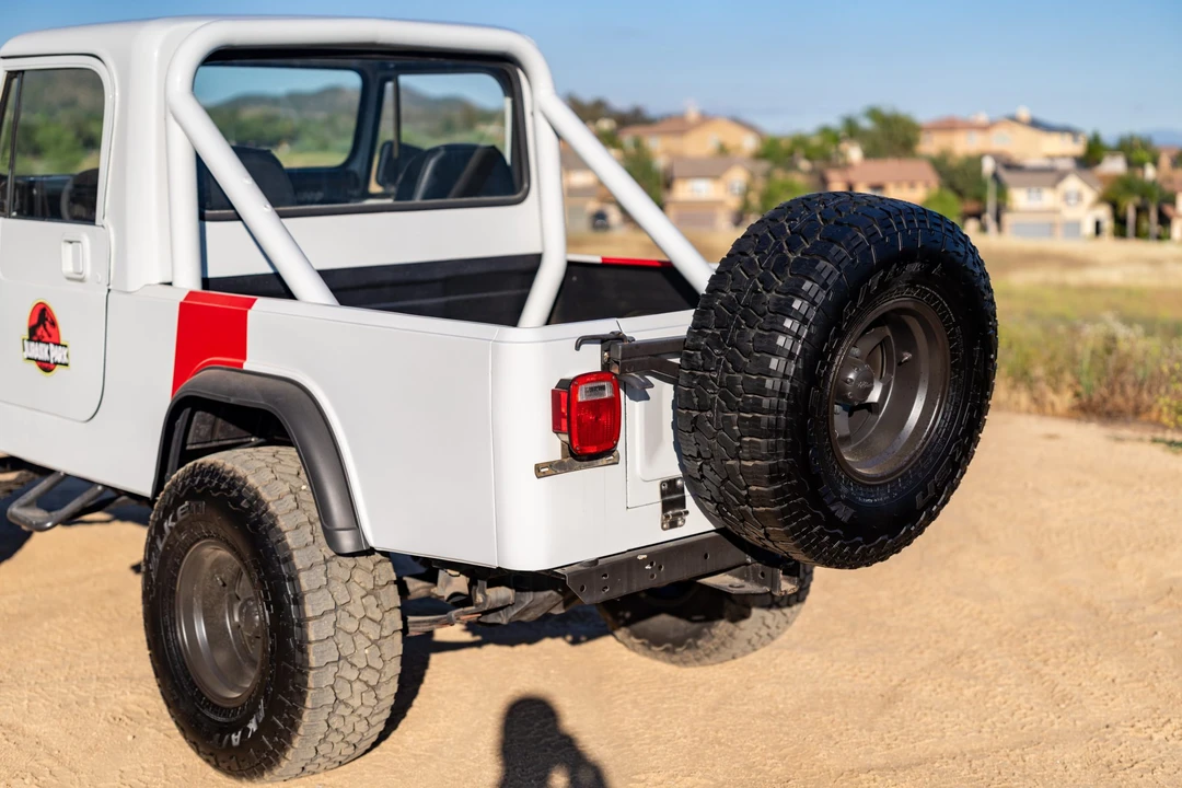 1983 Jeep CJ8 Scrambler - Image 14 of 31