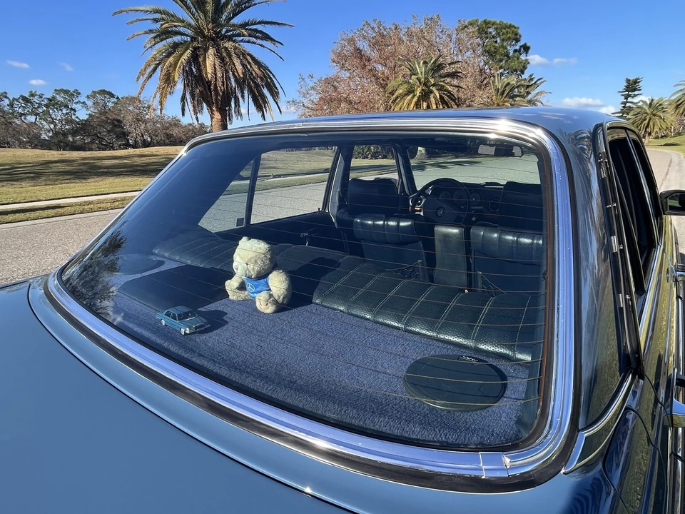1983 Mercedes-Benz W123 Sedan - Image 20 of 31