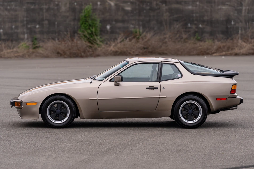 1983 Porsche 944 - Image 14 of 31