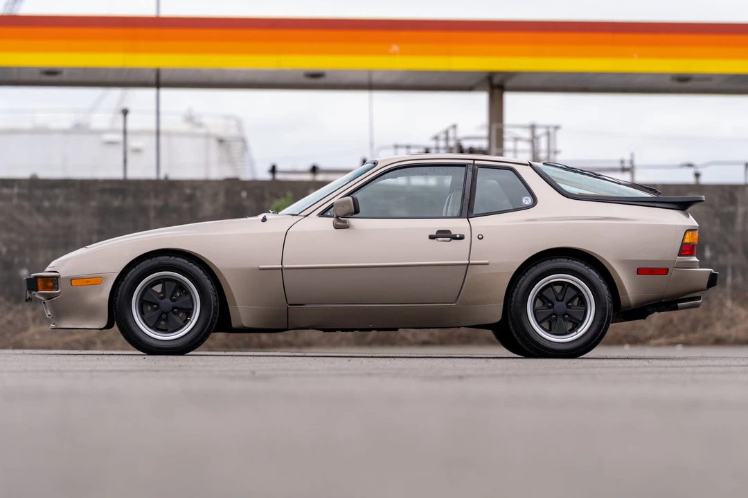 1983 Porsche 944 - Image 16 of 31