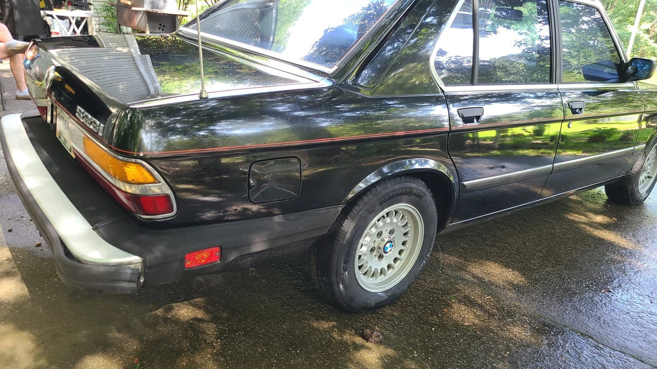 1984 BMW E28 5 Series - Image 25 of 31