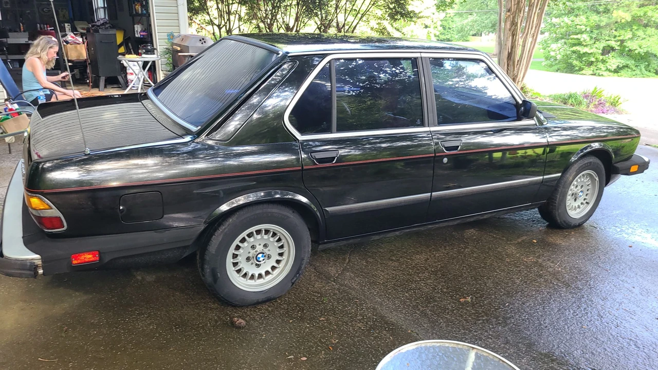 1984 BMW E28 5 Series - Image 13 of 31