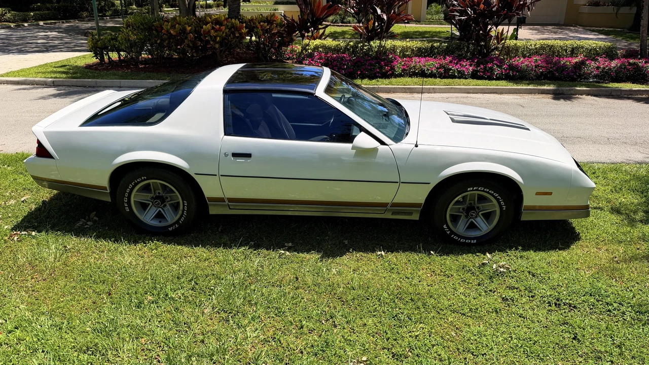 1984 Chevrolet Camaro 3rd Gen - Image 10 of 31