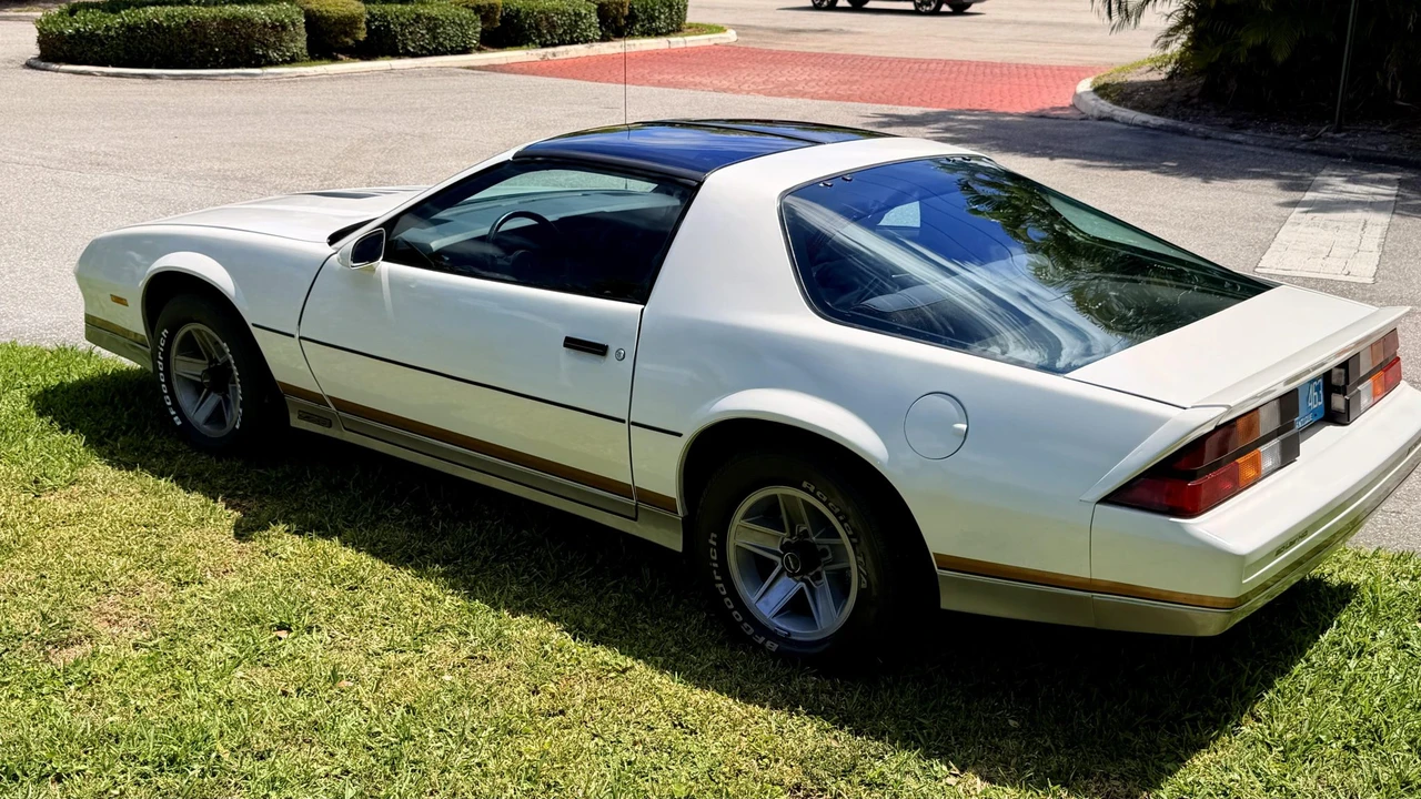 1984 Chevrolet Camaro 3rd Gen - Image 15 of 31