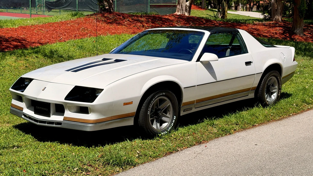 1984 Chevrolet Camaro 3rd Gen - Image 3 of 31