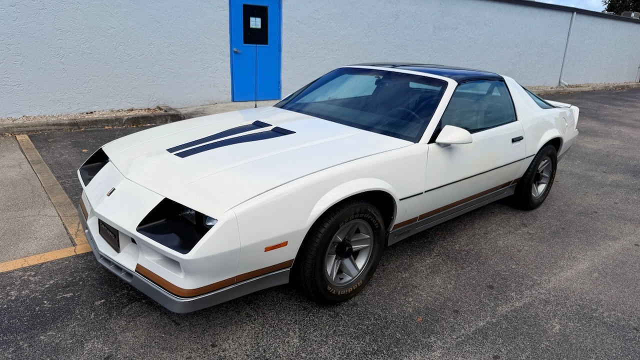 1984 Chevrolet Camaro 3rd Gen - Image 2 of 31